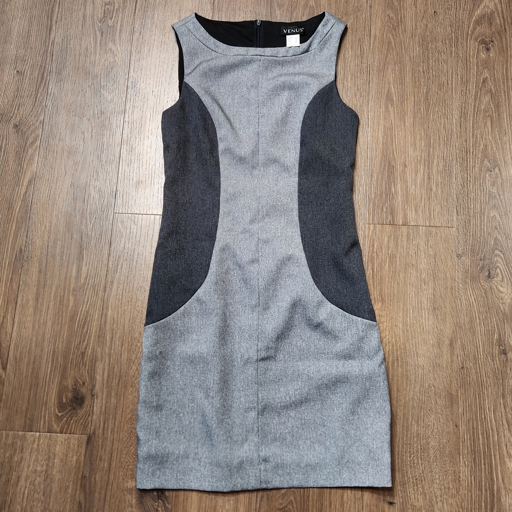 VENUS Chic Sleeveless Two-Tone Gray and Black Mini Dress - Size 2